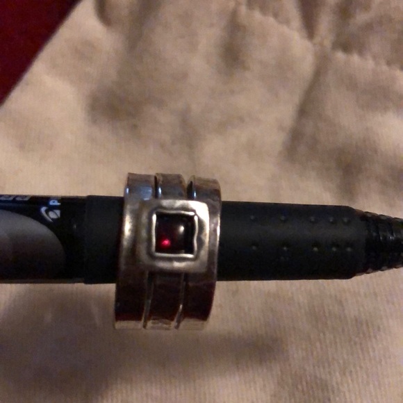 💕SOLD💕Retired Silpada Sterling silver ring - Picture 3 of 3